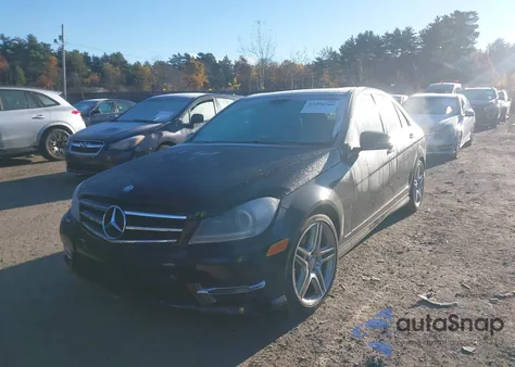 2014 Mercedes-Benz C 300 Sport 4Matic from USA, damaged, VIN WDDGF8AB4ER303741